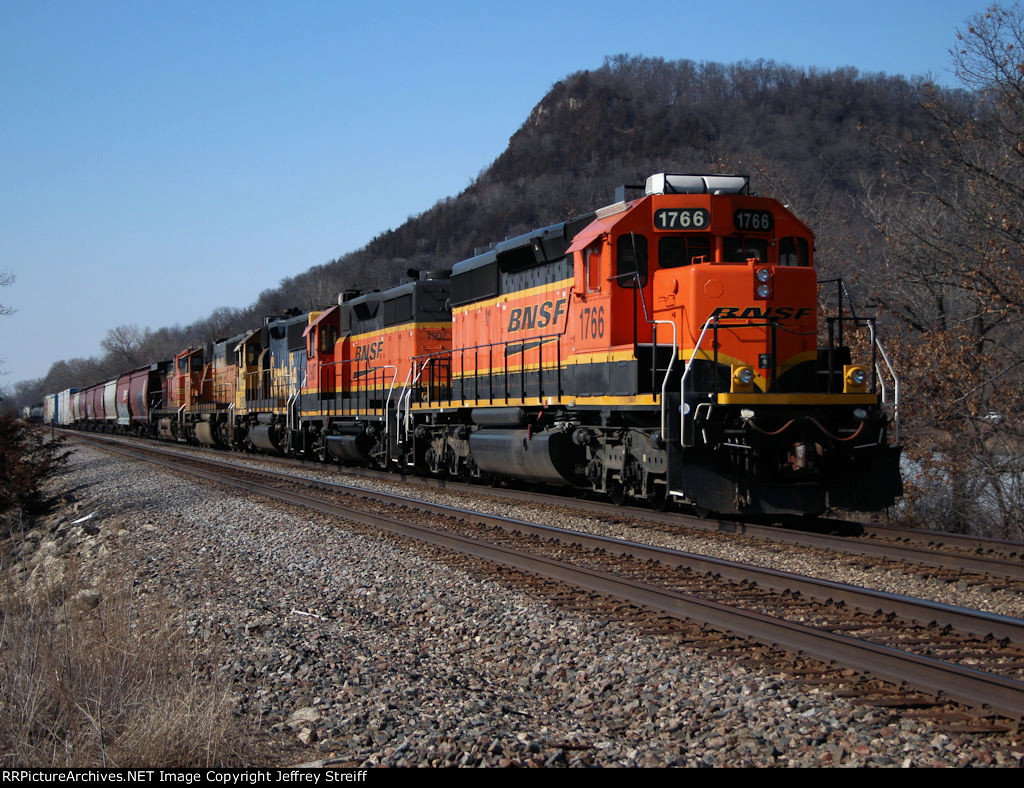 BNSF 1766